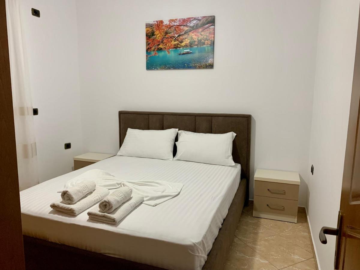 Bardhi Apts Sarande Exterior photo