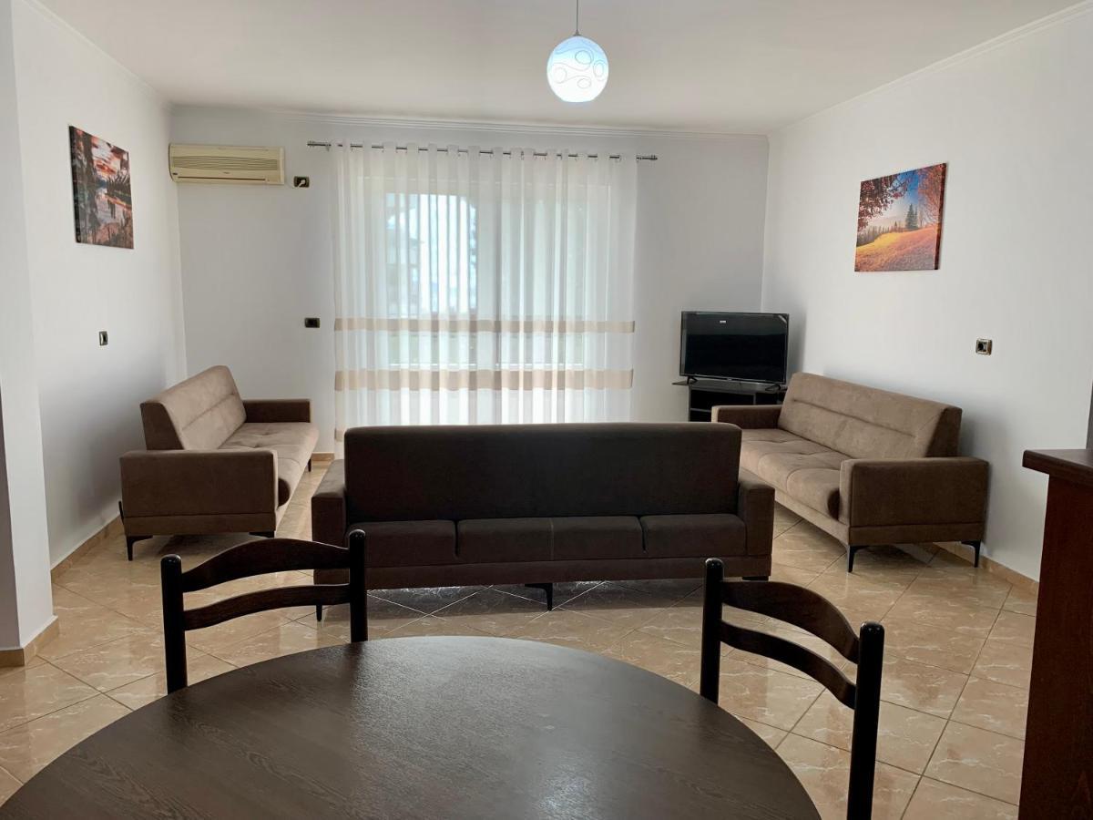 Bardhi Apts Sarande Exterior photo